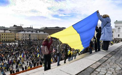 Финляндию прижало: украинские беженцы стали что-то много есть за наш счет