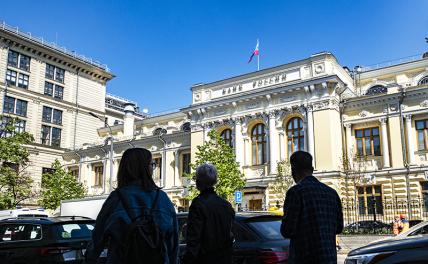 Между базовым и рисковым сценариями. Какую траекторию денежно-кредитной политики выберет ЦБ